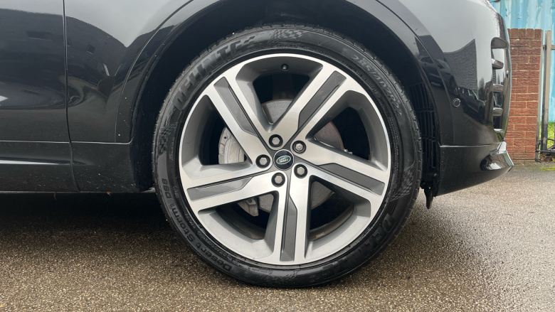 Land Rover Discovery 3.0 D300 R-Dynamic HSE 5dr Auto Diesel Station Wagon